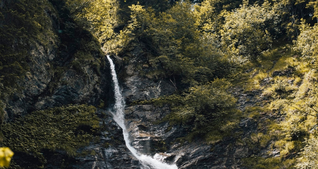 Der Weg führt vorbei am Wangser Grossbach Der Weg führt vorbei am Wangser Grossbach