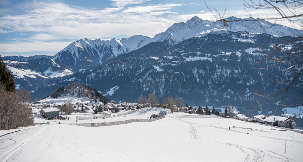 Schneeschuhtour Nr. 201 Curnius - Falera (oua_47959945_image) Schneeschuhtour Nr. 201 Curnius - Falera (oua_47959945_image)