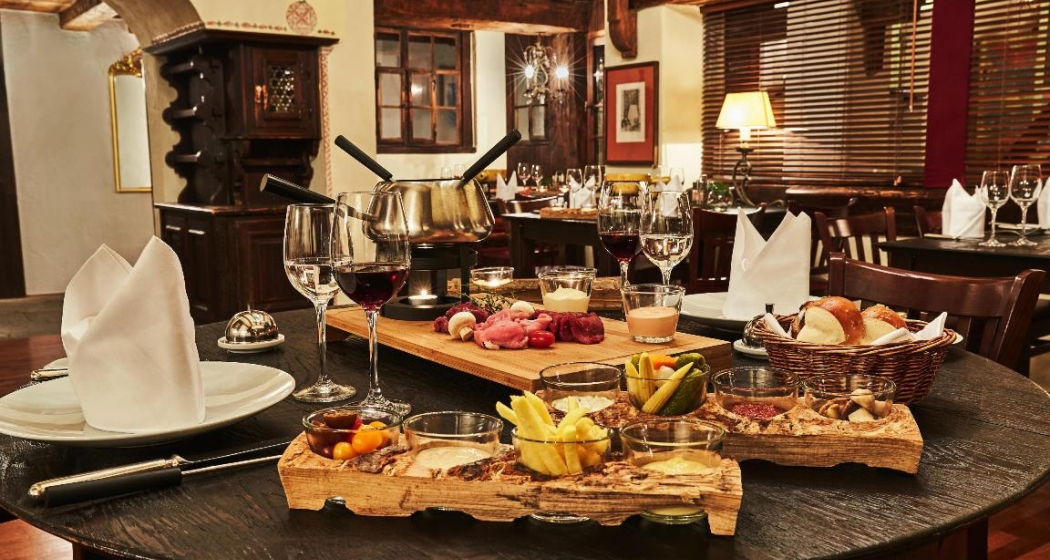 Fonduestube Romeo und Julia (oua_50598214_image)