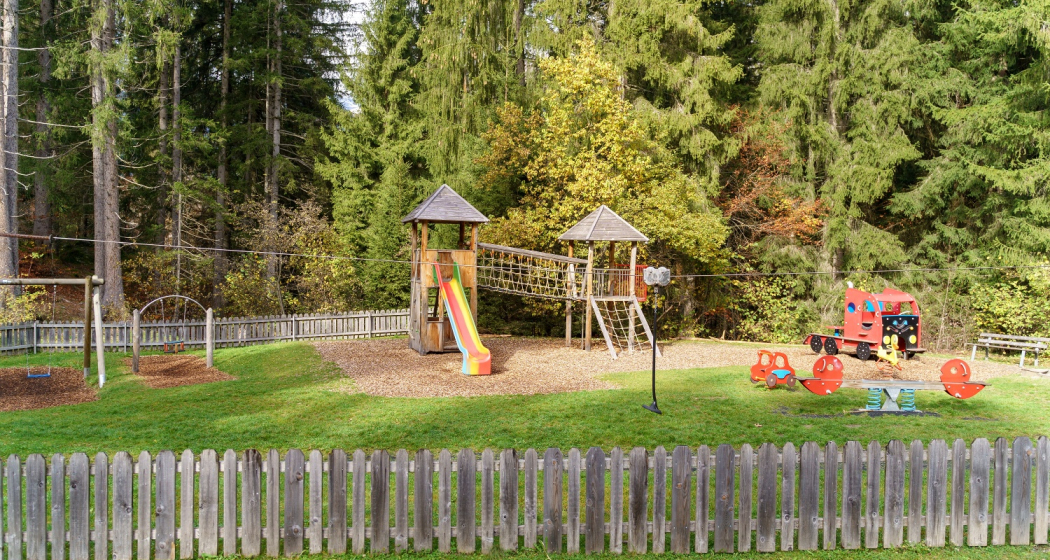 Spielplatz Flims Waldhaus (oua_51333702_image) Spielplatz Flims Waldhaus (oua_51333702_image)