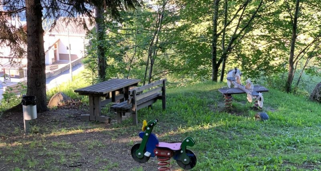 Schaukelpferd Schaukelpferd