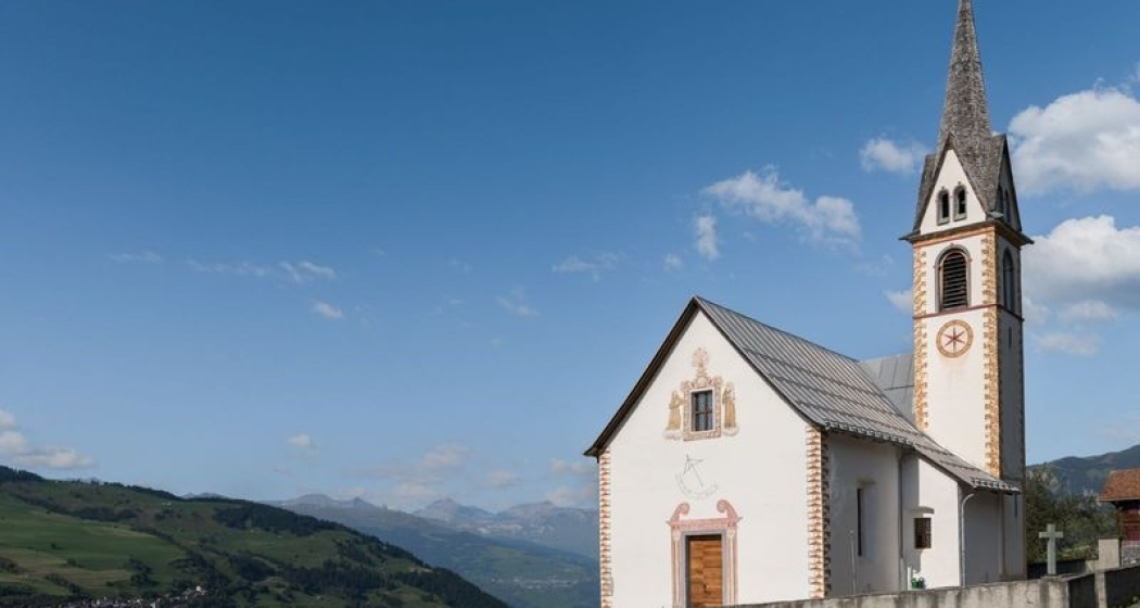 Kirche Sogn Gion, Camuns Kirche Sogn Gion, Camuns