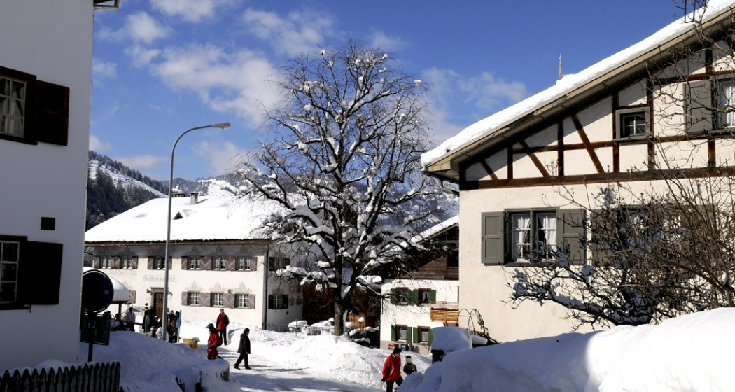 Der Dorfplatz von Fideris Der Dorfplatz von Fideris