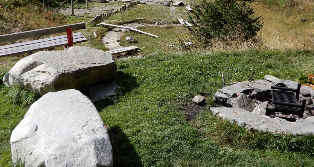 Mit Naturspielplatz Mit Naturspielplatz