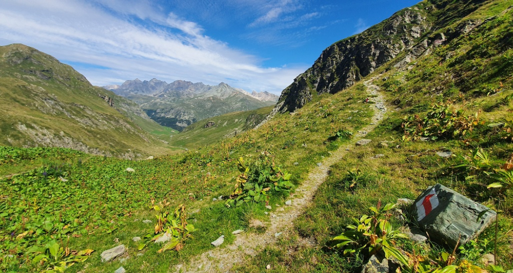 Bergseewanderung Leg Columbansee (oua_54545957_image) Bergseewanderung Leg Columbansee (oua_54545957_image)