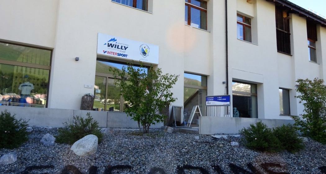 Willy Sport Golf Shop (oua_54883850_image) Willy Sport Golf Shop (oua_54883850_image)