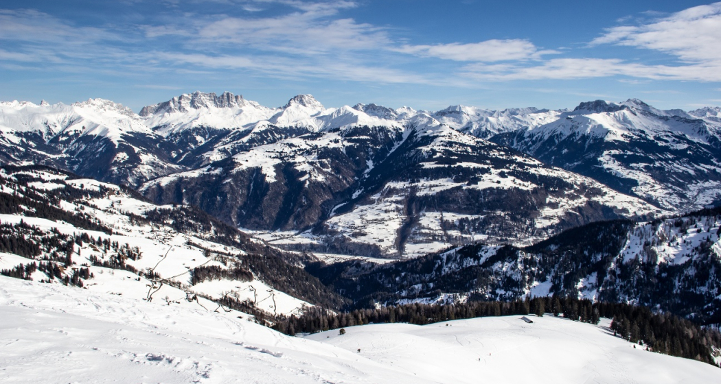 Auf dem Fadeuer mit Blick zum Ausgangsort Furna Auf dem Fadeuer mit Blick zum Ausgangsort Furna