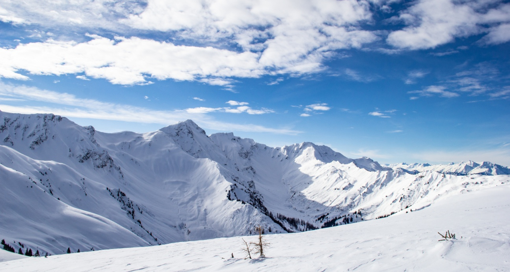 Fadeuer mit dem Hochwang im Hintergrund Fadeuer mit dem Hochwang im Hintergrund