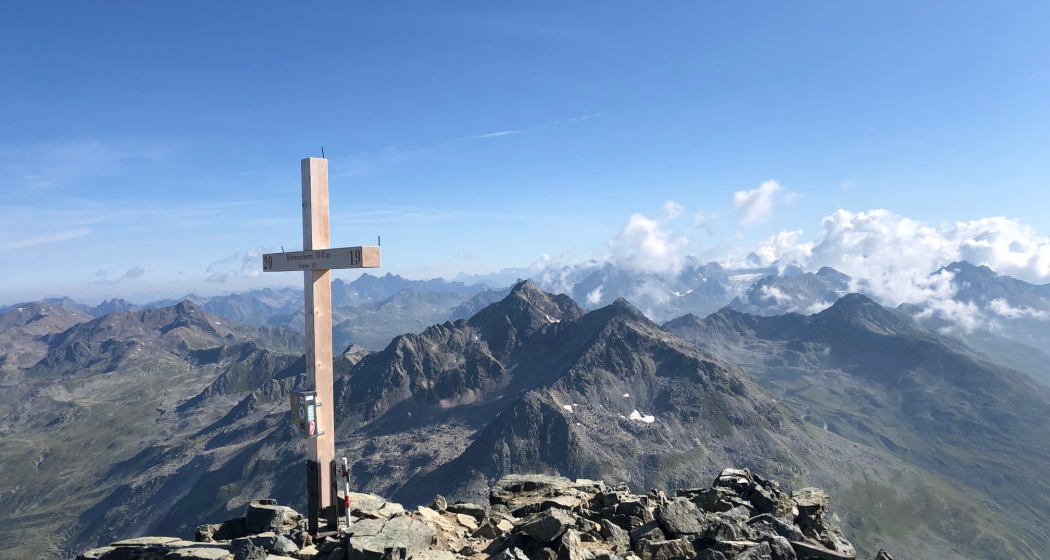 Schwarzhorn Gipfelkreuz Schwarzhorn Gipfelkreuz