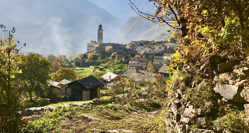 Soglio, Zeitreise auf eine Sonnenterrasse (oua_56878051_image) Soglio, Zeitreise auf eine Sonnenterrasse (oua_56878051_image)