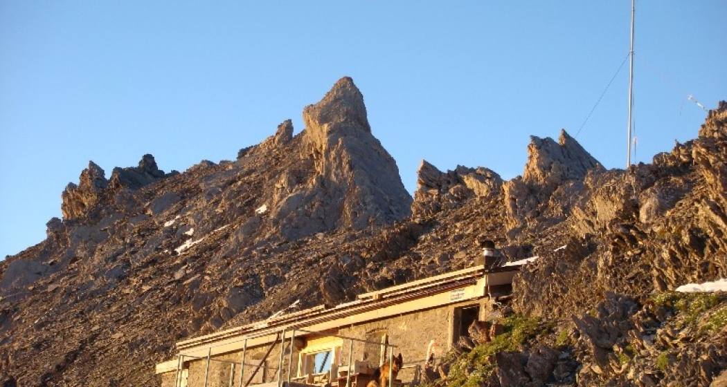 Mountain Lodge Segnespas Mountain Lodge Segnespas