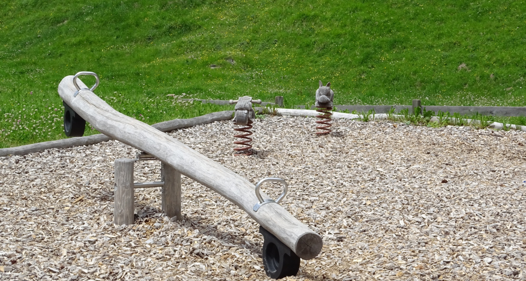 Wippe und Federwippen Wippe und Federwippen