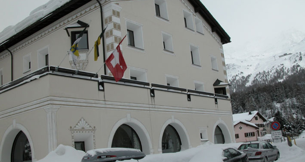 Rundwanderung um den Lej da Segl (Silsersee) von Sils im Engadin über Cresta, Capolago und La Motta (oua_605632101_image) Rundwanderung um den Lej da Segl (Silsersee) von Sils im Engadin über Cresta, Capolago und La Motta (oua_605632101_image)