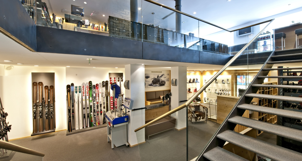 Skiservice Corvatsch Network, St. Moritz Dorf (oua_605632980_image) Skiservice Corvatsch Network, St. Moritz Dorf (oua_605632980_image)