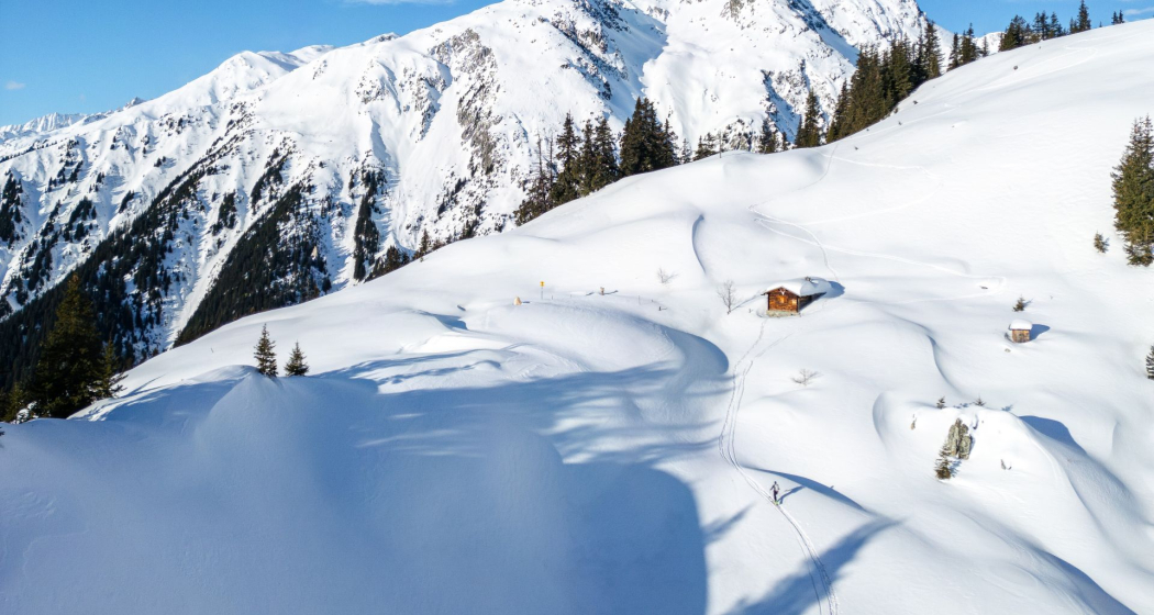 Alp Crap Ner Sut aus der Luft