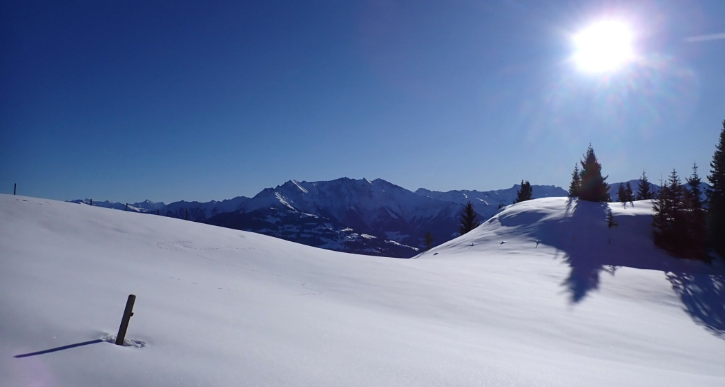 Oberhalb der Kapelle Sogn Francestg