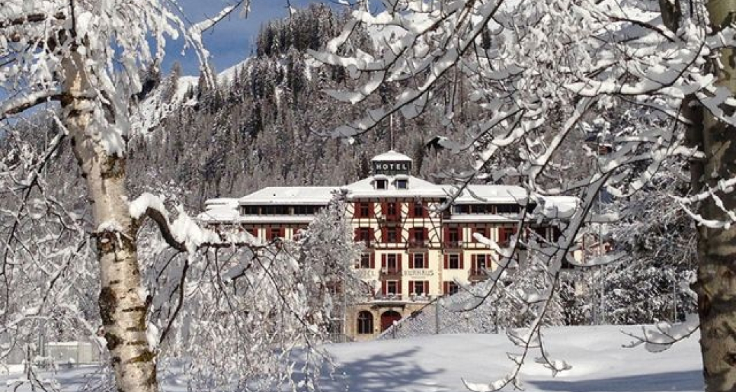 Ein kleines Wintermärchen - das Kurhaus im Schnee