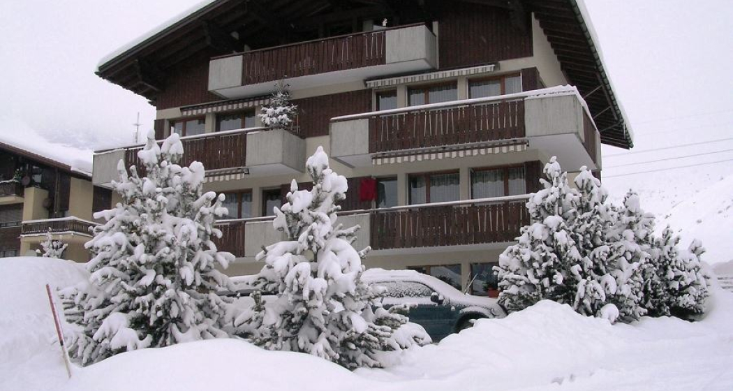 Tgèsa ils Bauns Schär (oua_60856192_image)