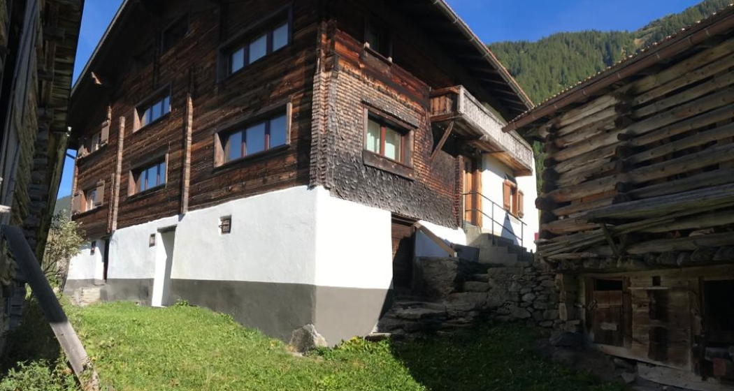 Casa Crest Giger (oua_60856385_image)