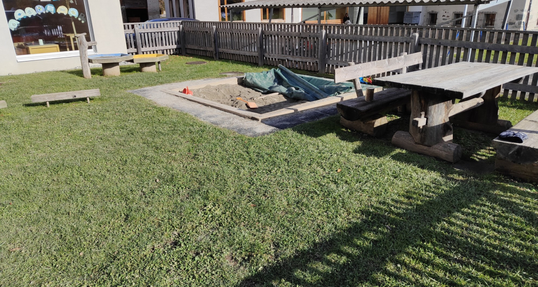 Spielplatz Kindergarten / Scoleta Zillis (oua_611519338_image)