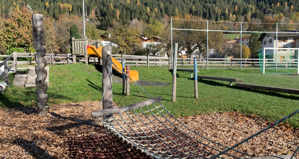 Spielplatz Almens (oua_611520110_image) Spielplatz Almens (oua_611520110_image)