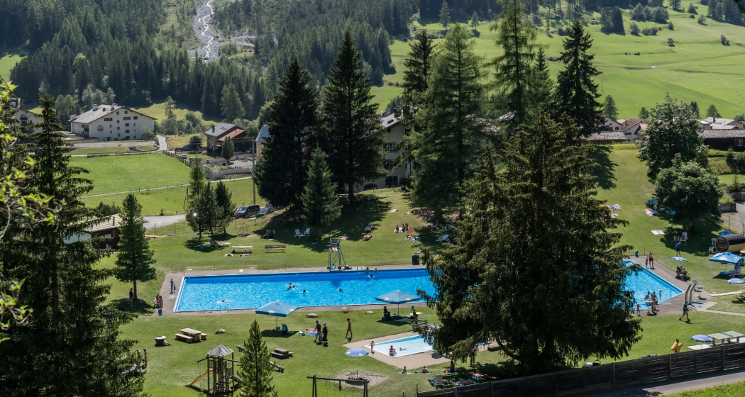 Freibad von oben Freibad von oben