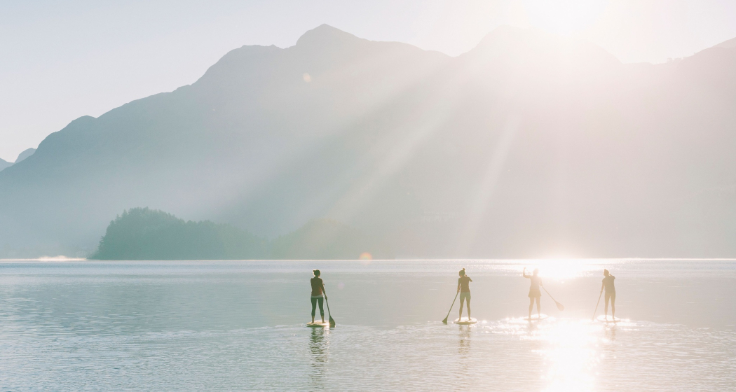 Stand Up Paddling (oua_620271500_image) Stand Up Paddling (oua_620271500_image)