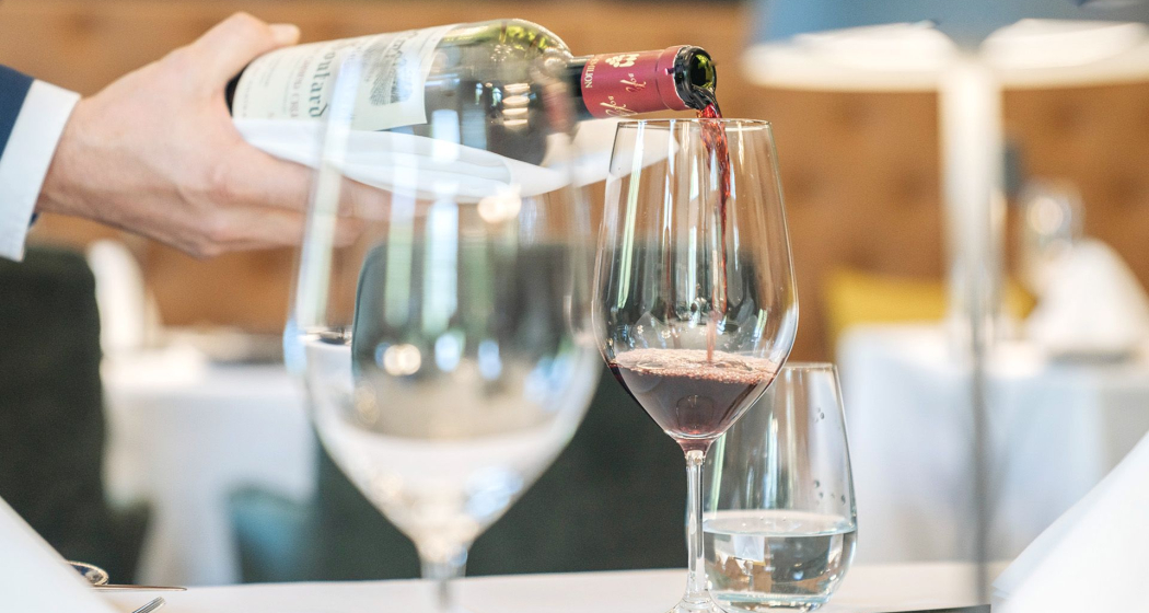 Vic`s Brasserie (oua_620271994_image)