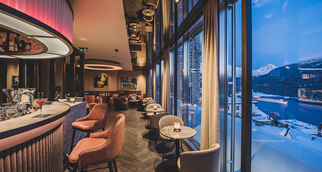 The St. Moritz Sky Bar (oua_620272134_image)
