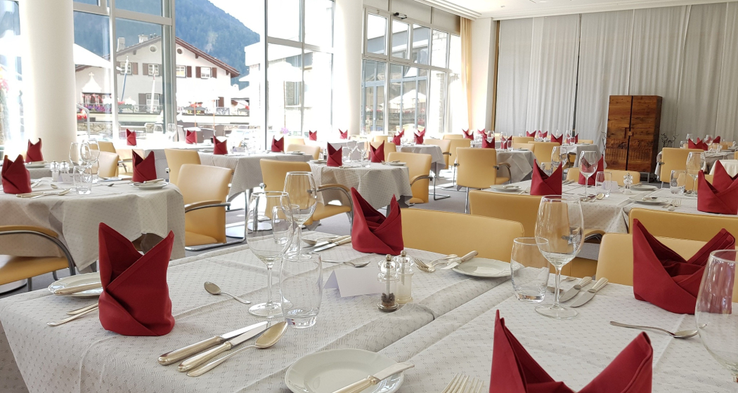 Restaurant Au Premier Hotel Schweizerhof (oua_620273295_image) Restaurant Au Premier Hotel Schweizerhof (oua_620273295_image)