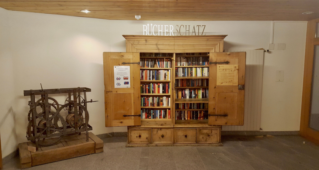 Bücherschatz (oua_620277608_image) Bücherschatz (oua_620277608_image)