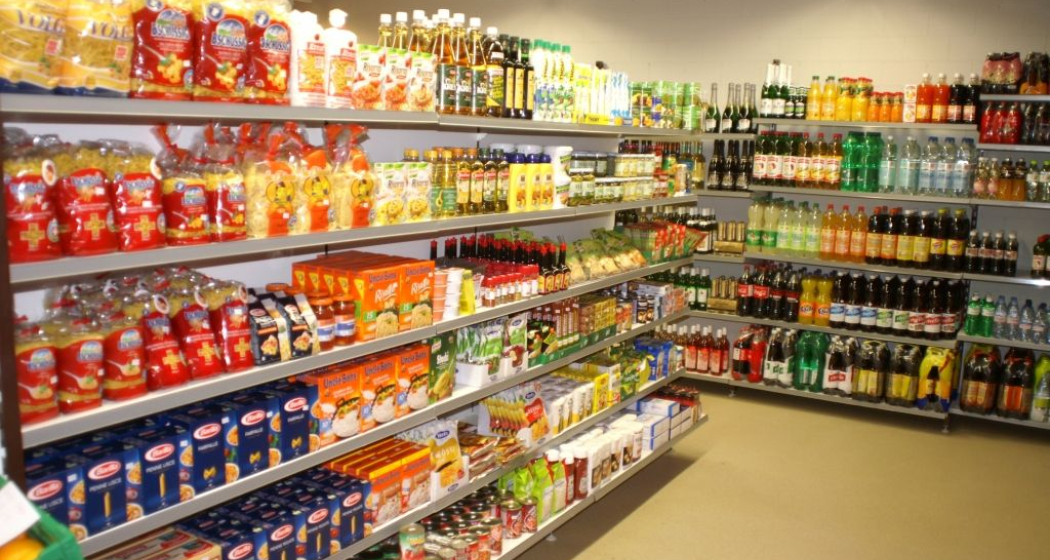 Shop Camping Morteratsch (oua_620277985_image) Shop Camping Morteratsch (oua_620277985_image)