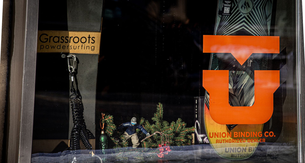 Playground in Paradise (oua_620278066_image) Playground in Paradise (oua_620278066_image)