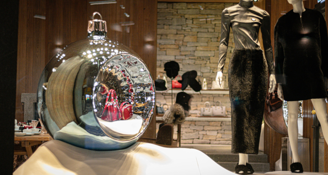 Prada (oua_620278685_image) Prada (oua_620278685_image)