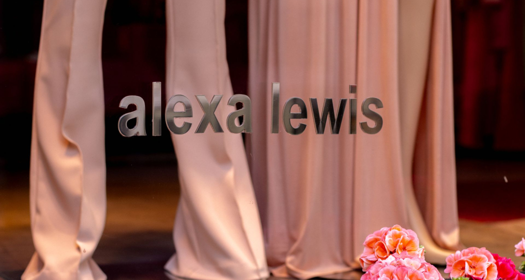 Alexa Lewis Boutique (oua_620278794_image) Alexa Lewis Boutique (oua_620278794_image)