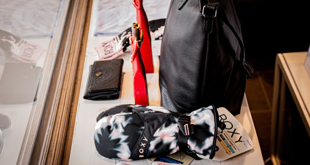 Studio 03 Fashion (oua_620278809_image) Studio 03 Fashion (oua_620278809_image)