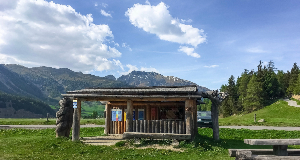 Sitzbänke San Gian (oua_620279093_image) Sitzbänke San Gian (oua_620279093_image)