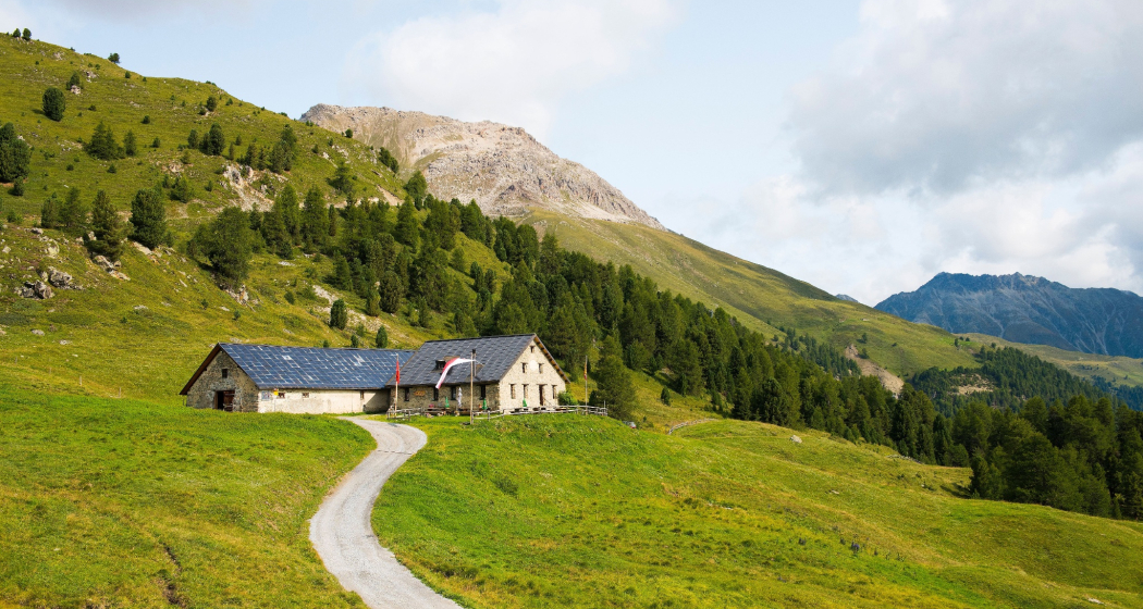 Sitzbank Alp Laret (oua_620279202_image) Sitzbank Alp Laret (oua_620279202_image)