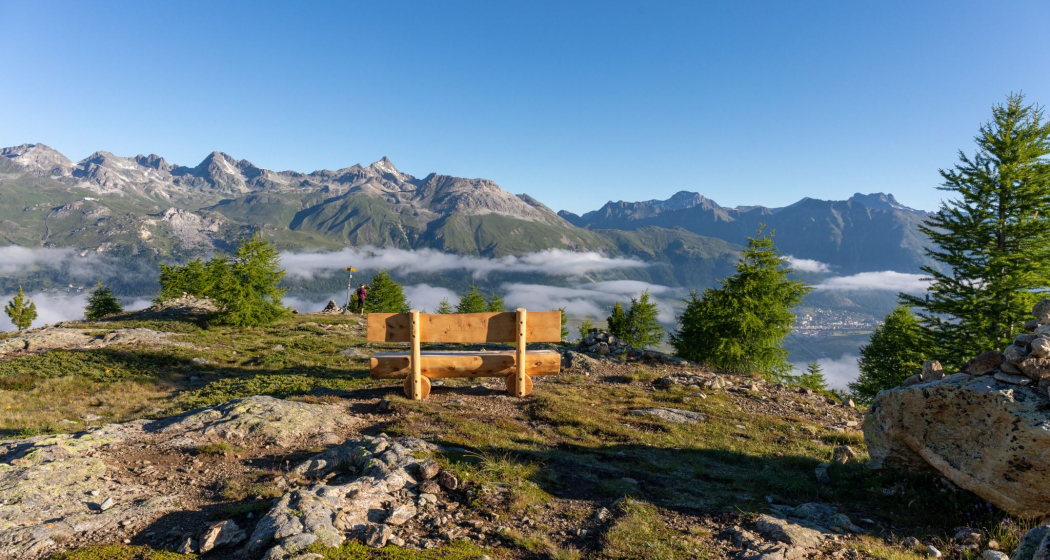 Sitzbank Muottas da Schlarigna (oua_620279231_image) Sitzbank Muottas da Schlarigna (oua_620279231_image)