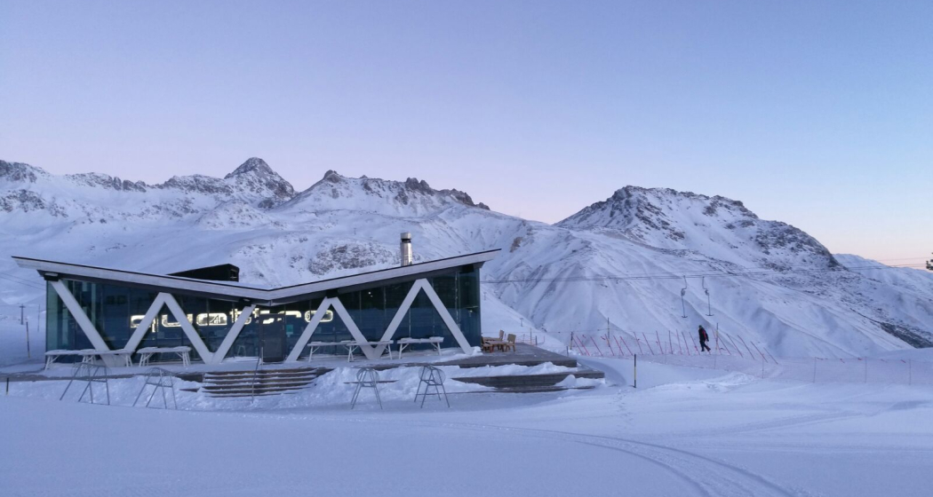 Quattro Bar (oua_621867514_image)