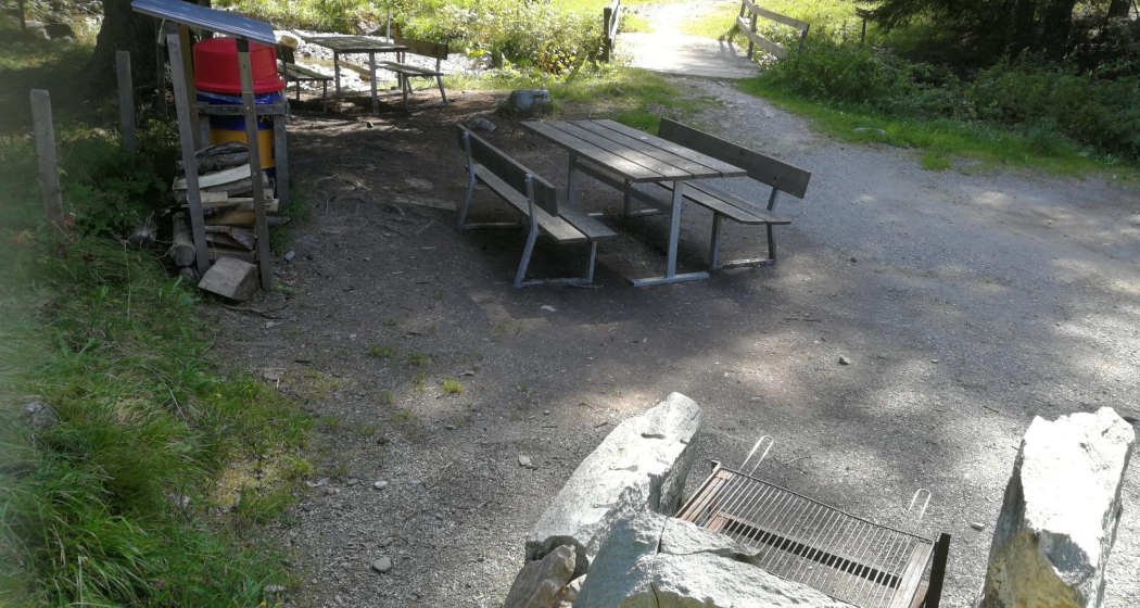 Feuerstelle Schafsbrücke / Steinen Feuerstelle Schafsbrücke / Steinen