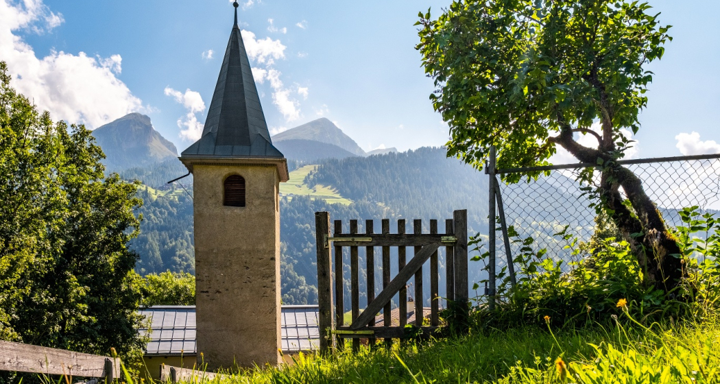 Kirche Lüen_Schanfigger Dörferweg Kirche Lüen_Schanfigger Dörferweg