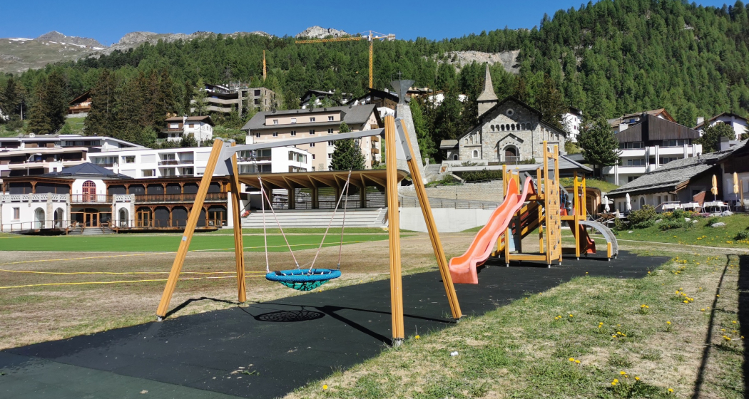 Kinderspielplatz Chesa al Parc (oua_63105804_image)