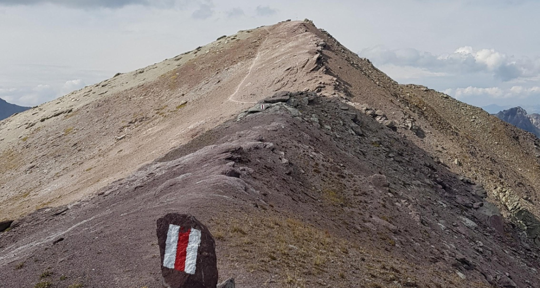 Weg Valbella Furgga bis zum Gipfel vom Sandhubel Weg Valbella Furgga bis zum Gipfel vom Sandhubel