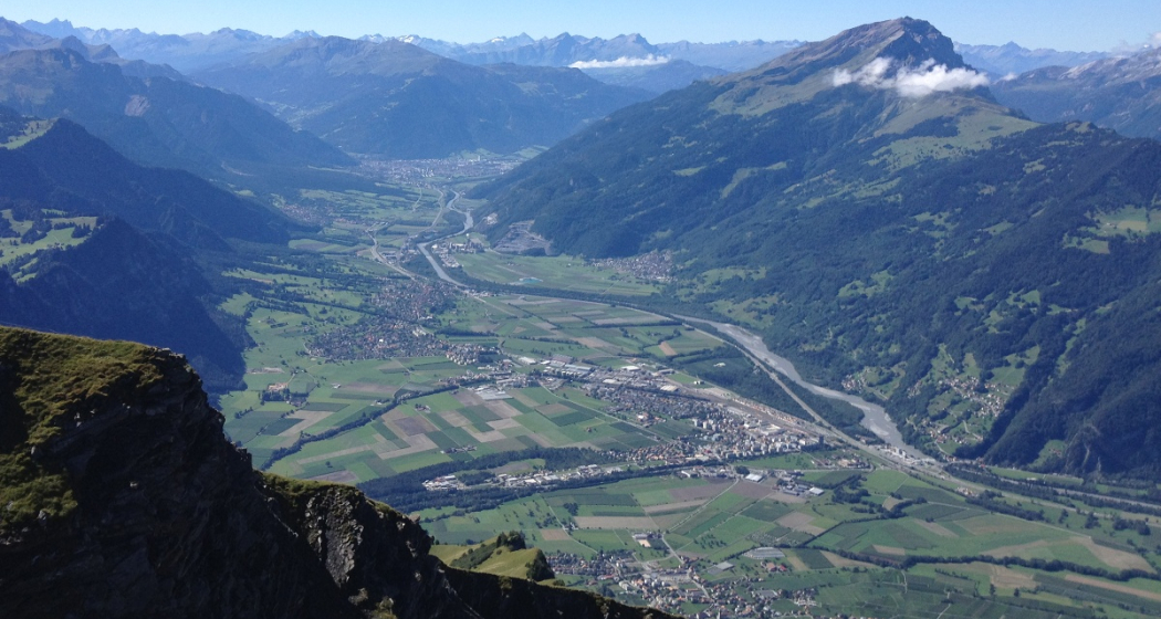Weinregion Bündner Rheintal von oben