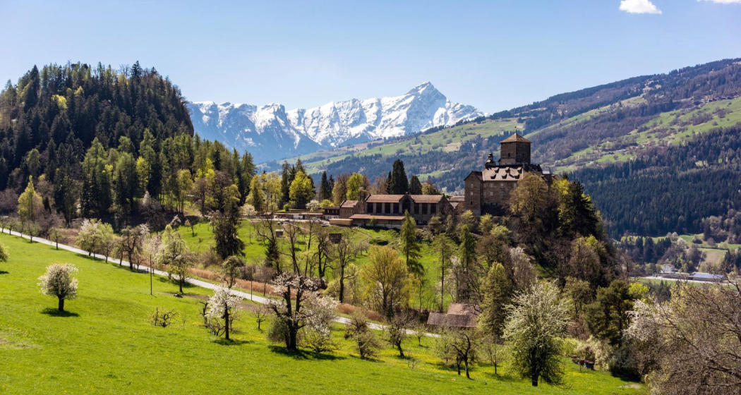 Schloss Ortenstein bei Tomils Schloss Ortenstein bei Tomils