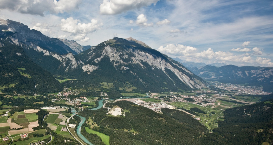 Churer Rheintal mit Calanda und Kunkelspass