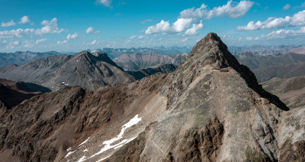 Chamanna Georgy (oua_67698614_image) Chamanna Georgy (oua_67698614_image)