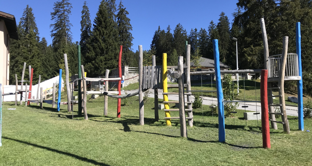 Spielplatz beim Schulhaus Lenzerheide