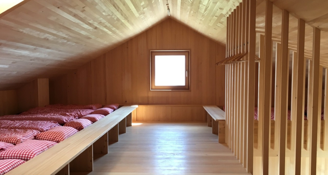 Das Foto zeigt das Schlafzimmer der Bifertenhütte Das Foto zeigt das Schlafzimmer der Bifertenhütte